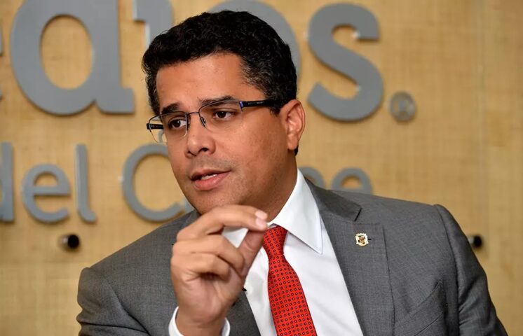 El ministro de Turismo anuncia a Miches como destino principal en ANATO 2025