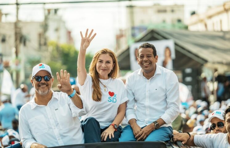 Carolina Ganaría con un 71% según el Centro Económico del Cibao (CEC)