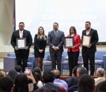 Certifican al Defensor del Pueblo en cumplimiento y antisoborno