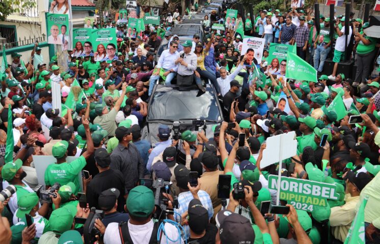 Leonel afirma que el próximo domingo, Domingo Contreras será alcalde del DN