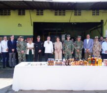 Incineran más de 11 millones de cigarrillos, 13 mil botellas de alcohol falsificado y 21 mil medicamentos ilegales