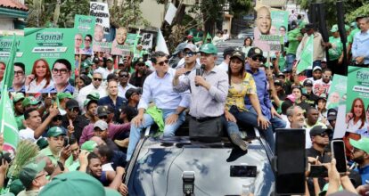 Leonel le responde a Abinader que este domingo el “tsunami será verde”