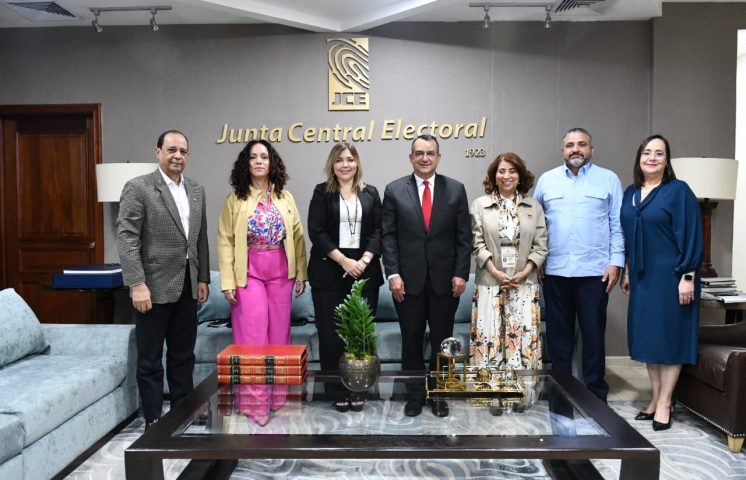 JCE informa elecciones municipales contarán con la observación electoral de 14 misiones internacionales a nivel nacional