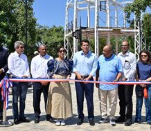 David Collado entrega el remozado parque Duarte de San Fernando, Montecristi.