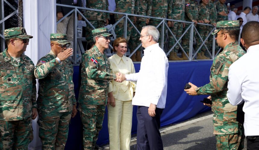 Presidente Abinader designa ascensos en el Ejército, la Armada y Fuerza Aérea dominicana