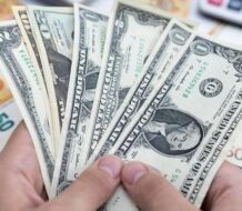 Dólar se cotiza a US$58.85 la compra y US$59.30 la venta para RD