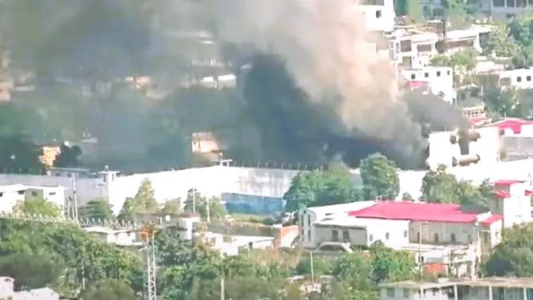 Incendio afecta principal cárcel de Haití, donde huyeron miles de presos semanas atrás 