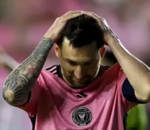 La lesión muscular de Messi podría complicar su presencia con la selección argentina