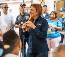 Carolina Mejía insta a los servidores públicos abrazar el servicio y a la gente con amor