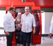 Abinader inaugura tramo del Teleférico de Santiago