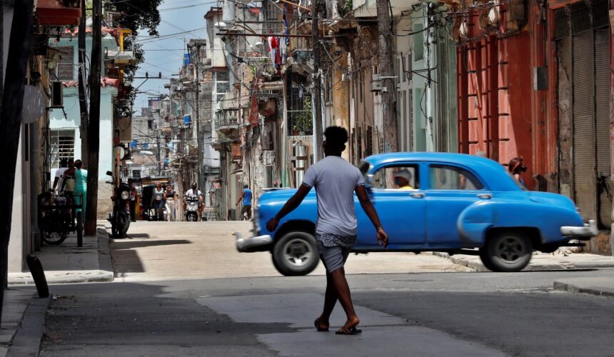 Cuba, con escasez de comida y 10 horas de apagón