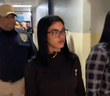 Mujer teme por su vida, se entrega a las autoridades  y acusa a coronel de la PN de supuesta persecución