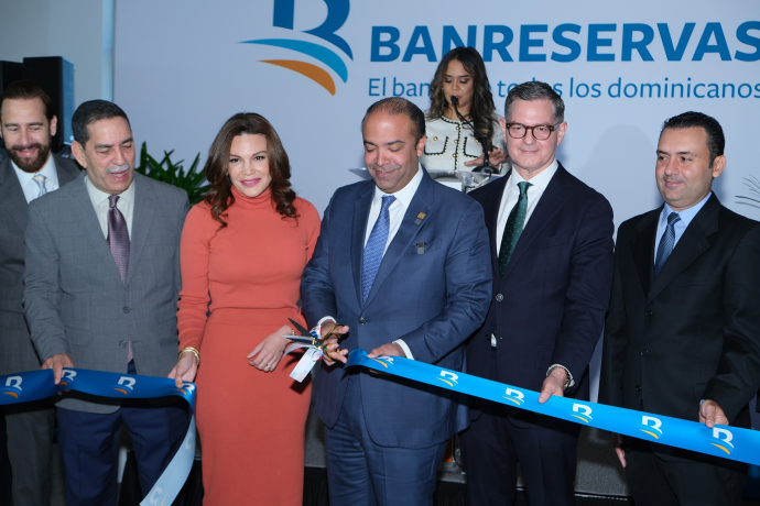 Banreservas inaugura feria inmobiliaria en NY y Lawrence con tasas fijas desde un 8%