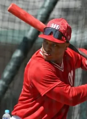 Dominicano Canó y Bauer lideran a los Diablos en serie con los Yankees en México