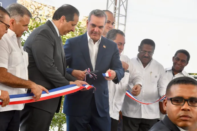 Gobierno entrega remozamiento por más de RD$500 MM de antiguo Hospital de la Mujer