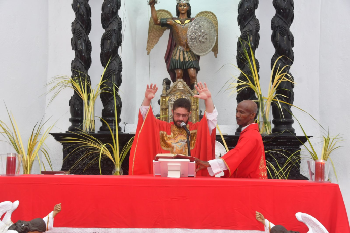 Católicos celebran el Domingo de Ramos que inicia actividades de la Semana Mayor