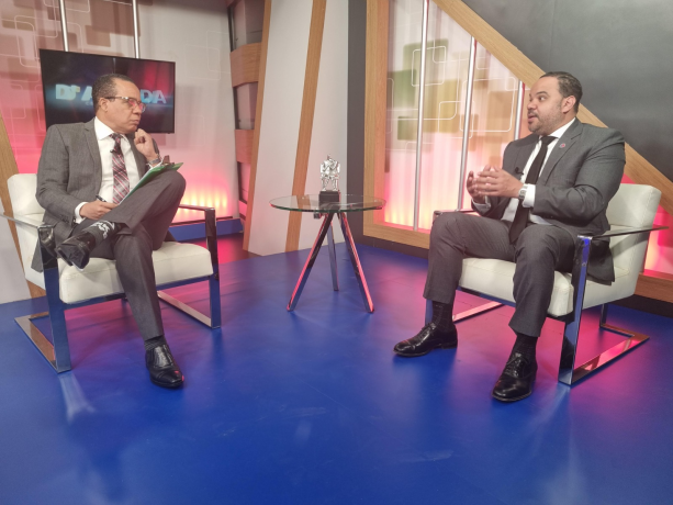 Pablo Ulloa denuncia en las cárceles los reos tienen todo tipo de negocios