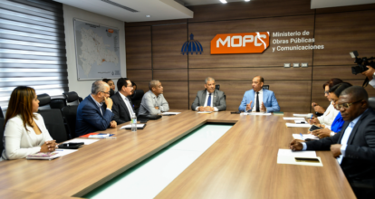 Instalarán mesa de trabajo para reforma administrativa del MOPC