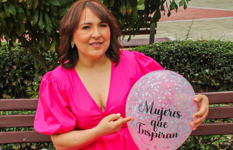 Emelyn Baldera anuncia Premio Mujeres que Inspiran
