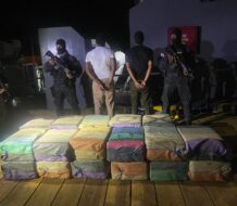 Ocupan en Peravia un cargamento con 767 paquetes de presunta cocaína