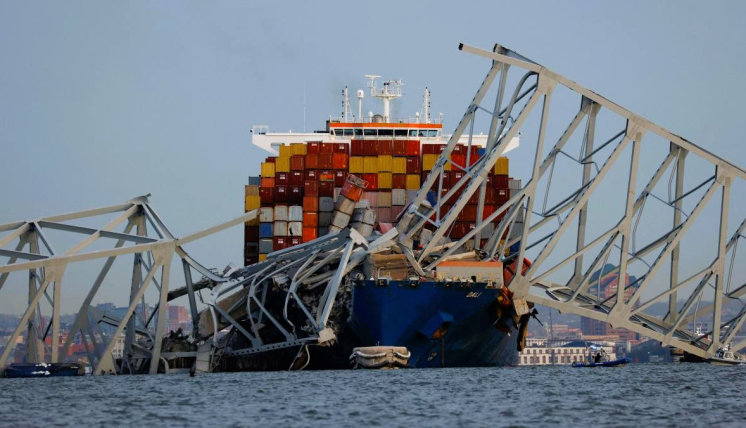 Tripulantes del barco de Baltimore están a salvo, dice operadora