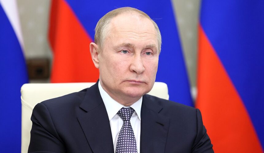 Putin condena atentado de Moscú y clama venganza contra los responsables
