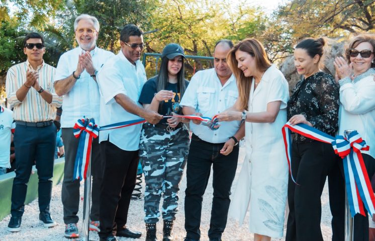 Alcaldía del Distrito Nacional inaugura el parque La Paz en la avenida José Contreras