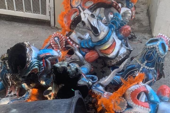 Cerca de 10 personas sufren quemaduras de fuegos artificiales en carnaval de Salcedo
