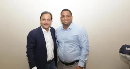 Renuncia del PLD alcalde de Tábara Arriba provincia Azua