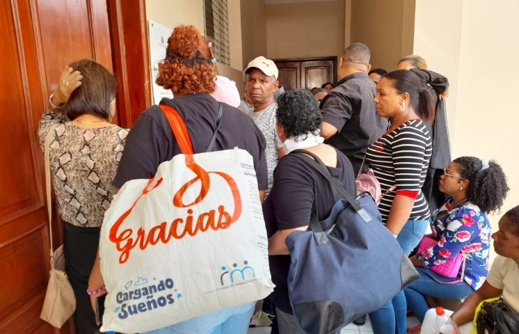 Aplazan audiencia a hombre acusado de propinar 7 estocadas a su expareja en Barahona