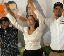 Diputada Priscila D’ Oleo juramenta sector externo en apoyo a su candidatura