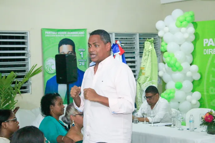 Partido Verde proclama a Bolívar Valera como su candidato a diputado