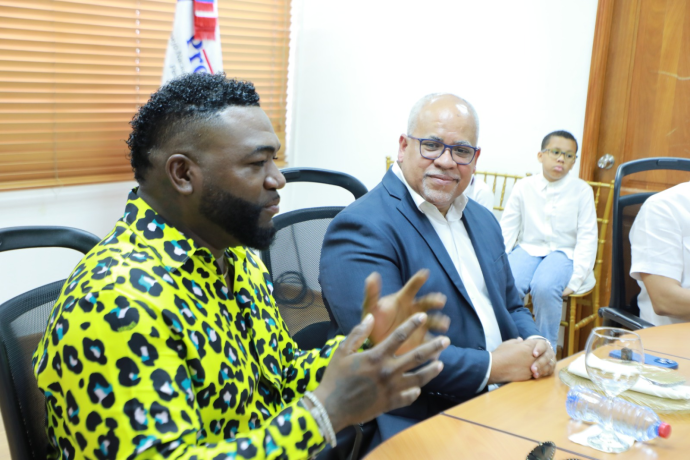 David Ortiz impulsa el emprendimiento; invita a visitar Promipyme para obtener préstamos