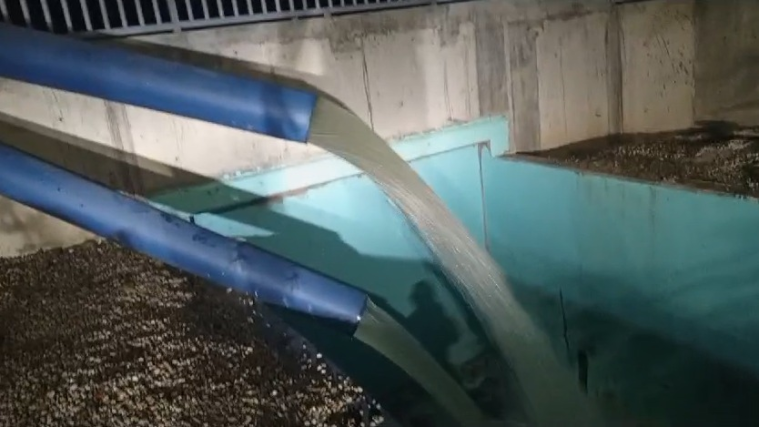 Continúa abastecimiento canal para regar parcelas afectadas por desvío río Masacre