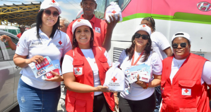 Cruz Roja entrega botiquines en puntos estratégicos en Semana Santa