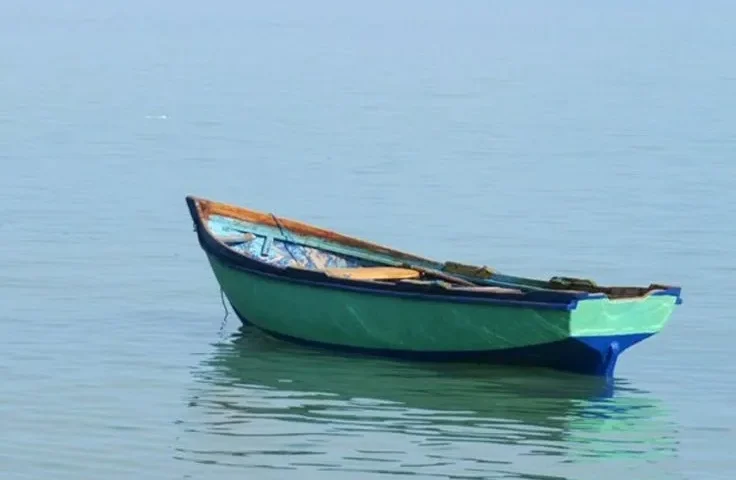 Zozobra yola con 16 tripulantes en Sabana de la Mar
