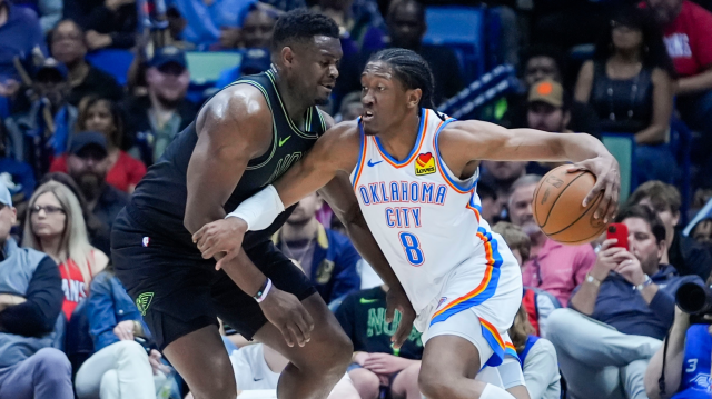 Los Lakers obran un milagro en Milwaukee y Doncic hace soñar a los Mavericks