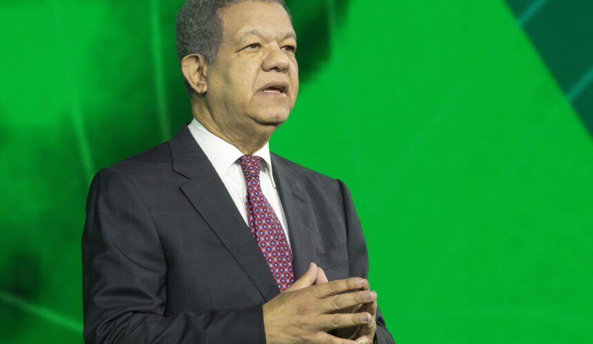El programa de gobierno de LF tiene 2,024 propuestas para transformar RD
