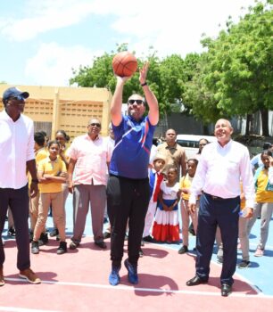INEFI busca desarrollar habilidades en alumnos de centro educativo de Santiago