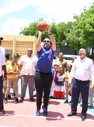 INEFI busca desarrollar habilidades en alumnos de centro educativo de Santiago