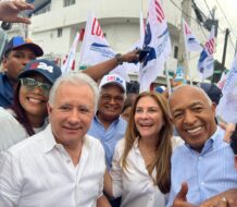 PRM realiza en SDE bandereos simultáneos junto a Carolina Mejía