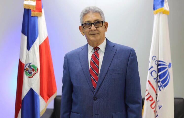 TSA ordena director  inmediata reposición periodista Bernardo Nùñez