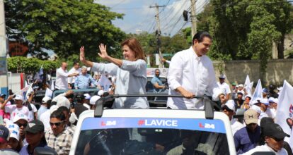 Vicepresidenta encabeza caravana en Tamboril y Licey al Medio en apoyo a candidatos PRM