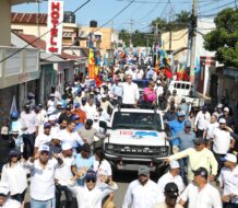 Abinader encabeza marcha caravana en Puerto Plata junto a perremeistas y aliados