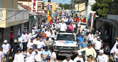 Abinader encabeza marcha caravana en Puerto Plata junto a perremeistas y aliados