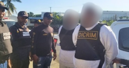 Capturan en PR a cuatro dominicanos prófugos por homicidio; lo deportan a RD