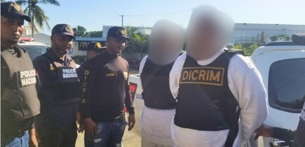 Capturan en PR a cuatro dominicanos prófugos por homicidio; lo deportan a RD