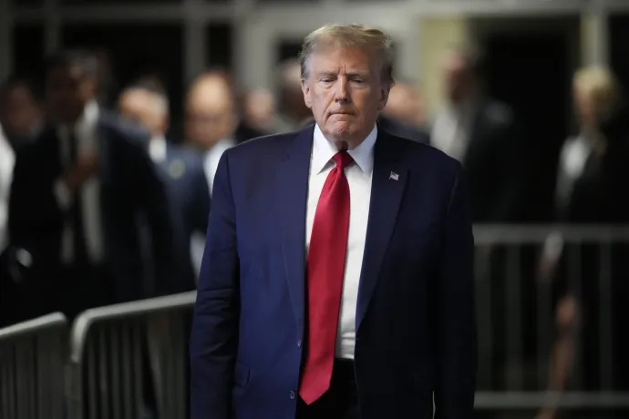 Donald Trump llega a la corte de Manhattan para un proceso histórico