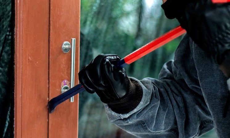 Policía desmantela en Los Frailes banda que se dedicaba a realizar roturas en casas y negocios en hora de la madrugada