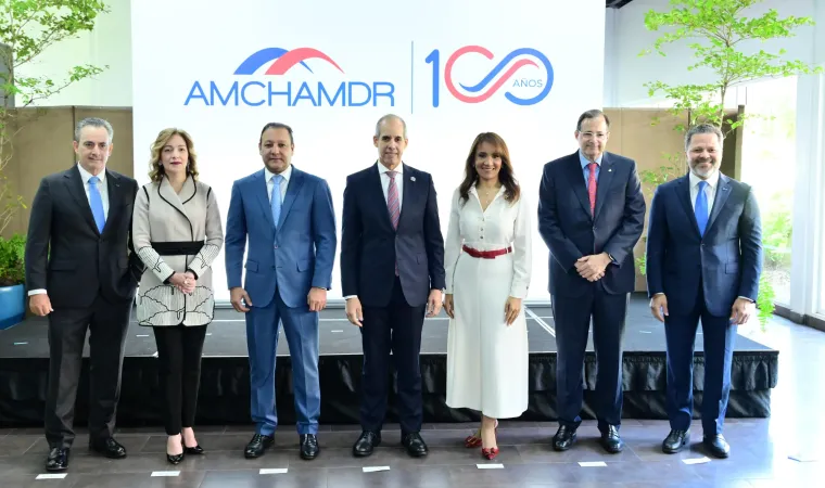 Abel ante Cámara Americana de Comercio: «es hora de reinventarnos y construir juntos RD del futuro»